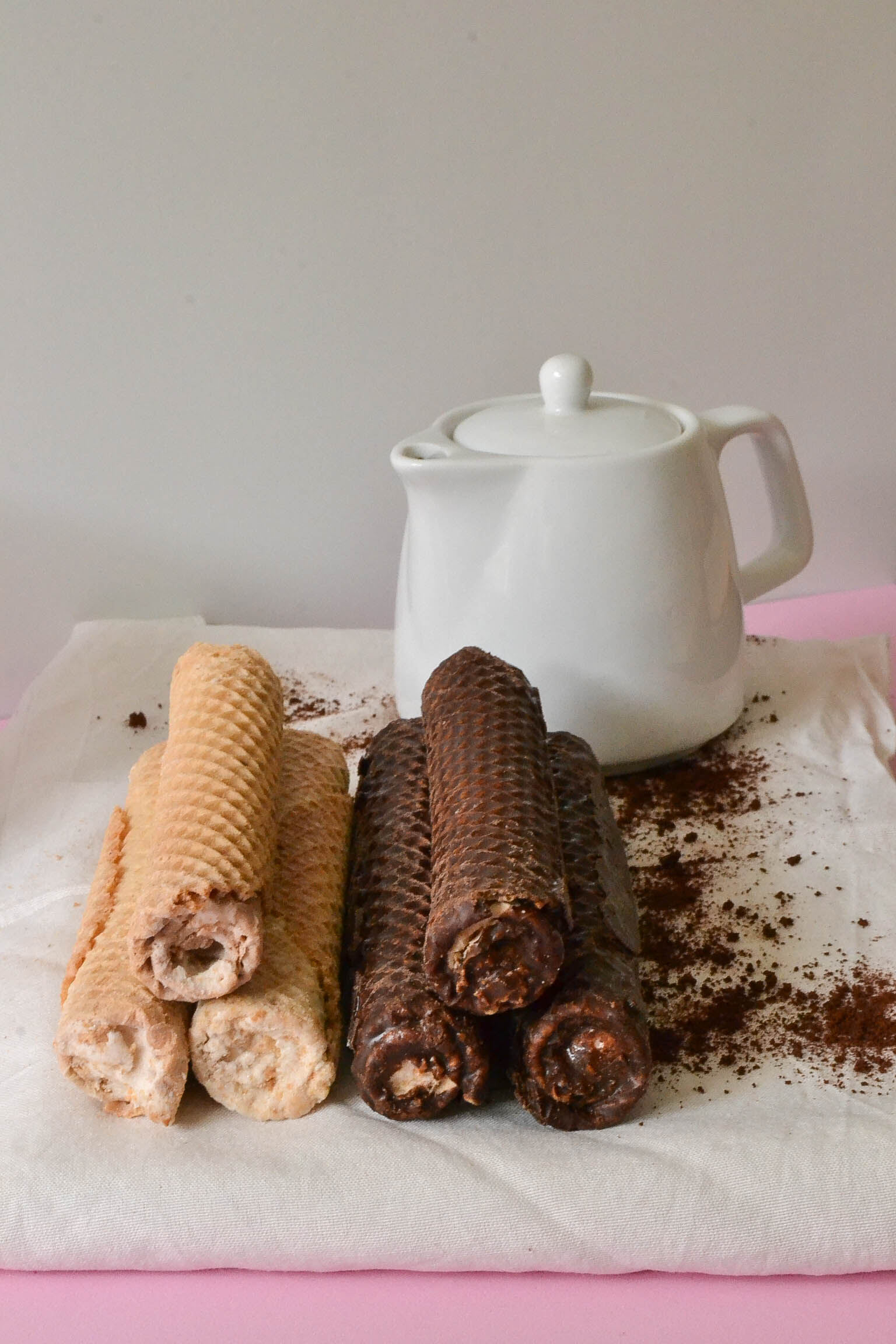 Cubanitos rellenos con crema moka